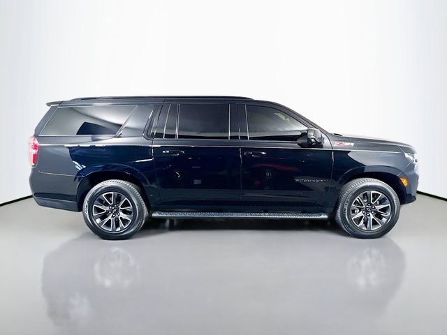 Used 2023 Chevrolet Suburban Z71 w/ Luxury Package image 8