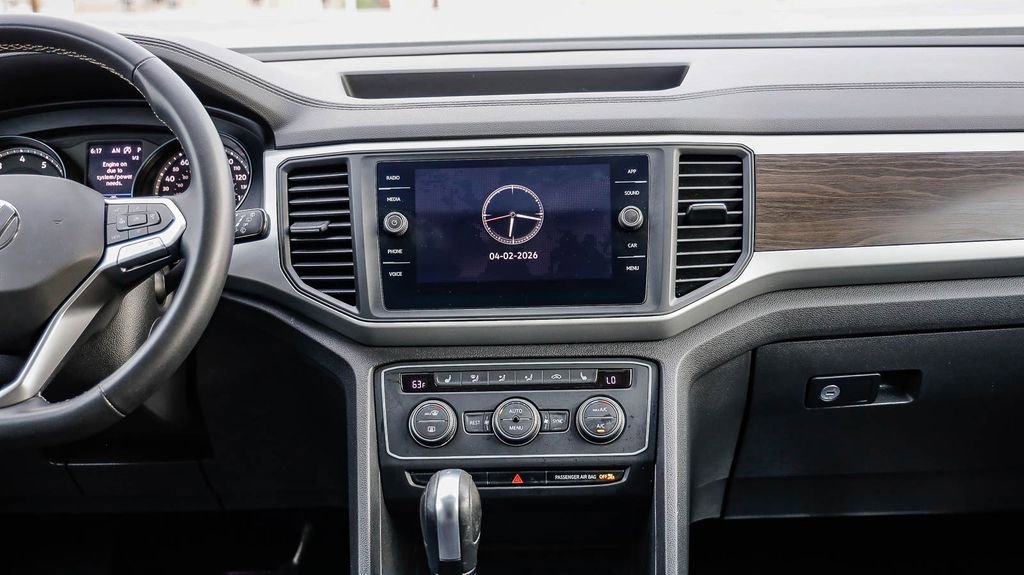 Used 2021 Volkswagen Atlas SE w/ Panoramic Sunroof Package image 16