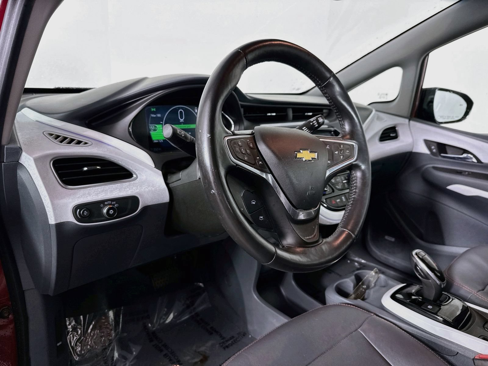 Used 2017 Chevrolet Bolt Premier w/ Driver Confidence II Package FWD image 9