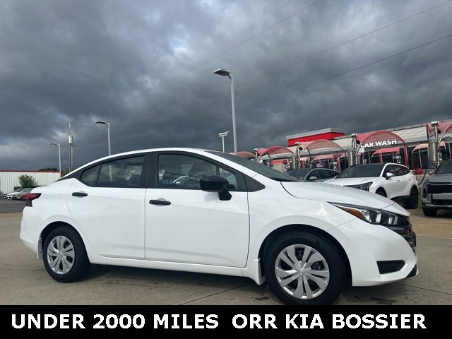 Used 2024 Nissan Versa S w/ Trunk Package