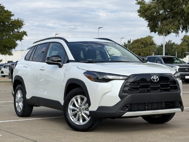 Certified 2026 Toyota Corolla Cross LE FWD image 2