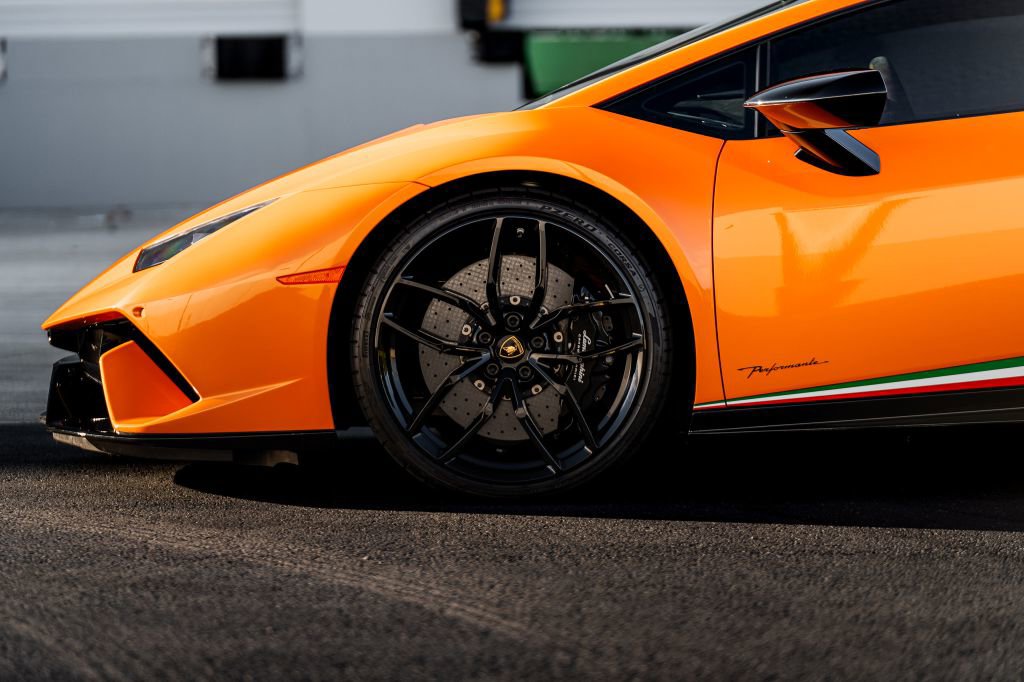 Used 2018 Lamborghini Huracan Performante image 11