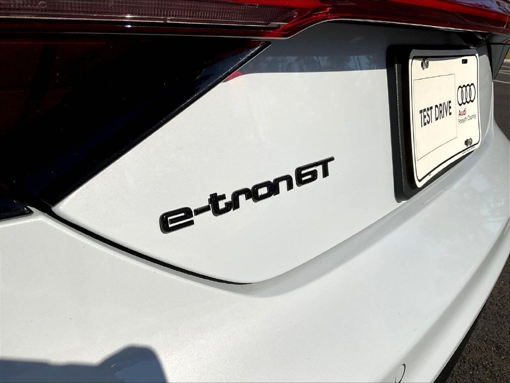 Used 2024 Audi e-tron GT Premium Plus w/ Performance Package AWD/4WD image 25