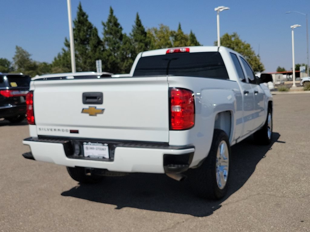 Used 2018 Chevrolet Silverado 1500 Custom w/ Custom Value Package RWD image 12
