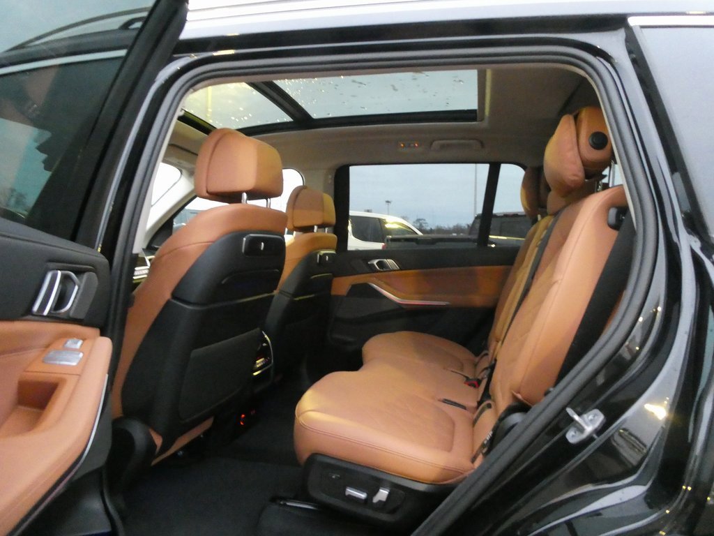 Used 2026 BMW X7 xDrive40i image 60