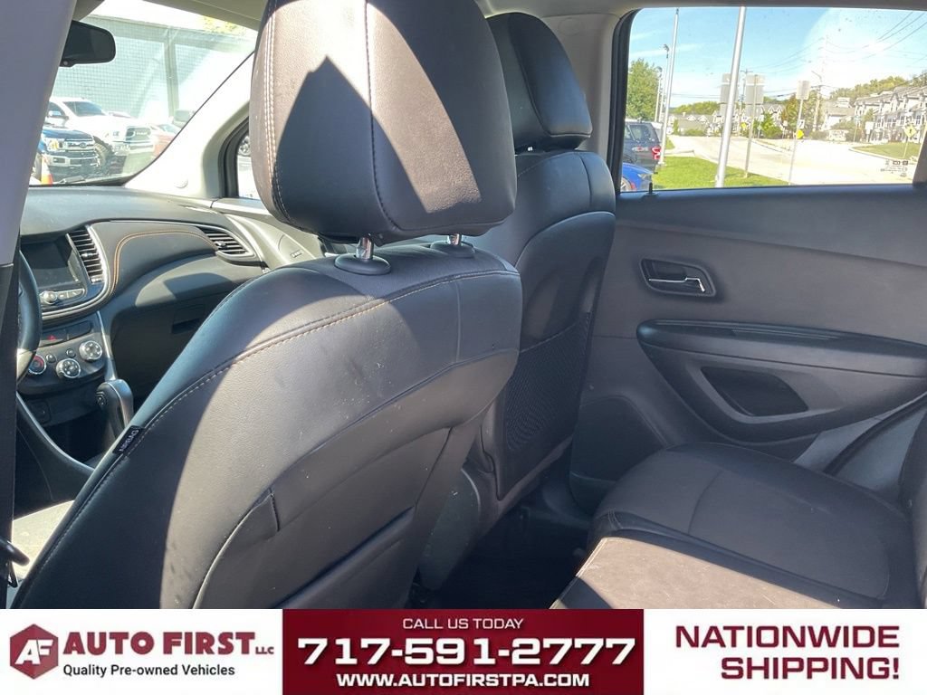 Used 2021 Chevrolet Trax LT w/ Driver Confidence Package AWD/4WD image 11