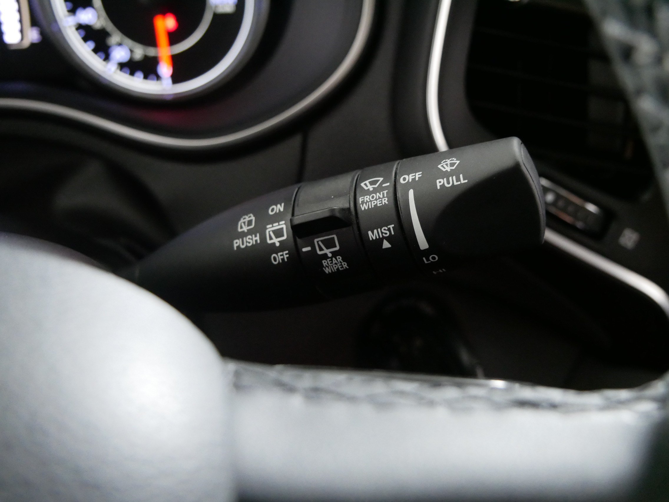 Used 2022 Jeep Cherokee Latitude w/ Sun & Sound Group AWD/4WD image 32