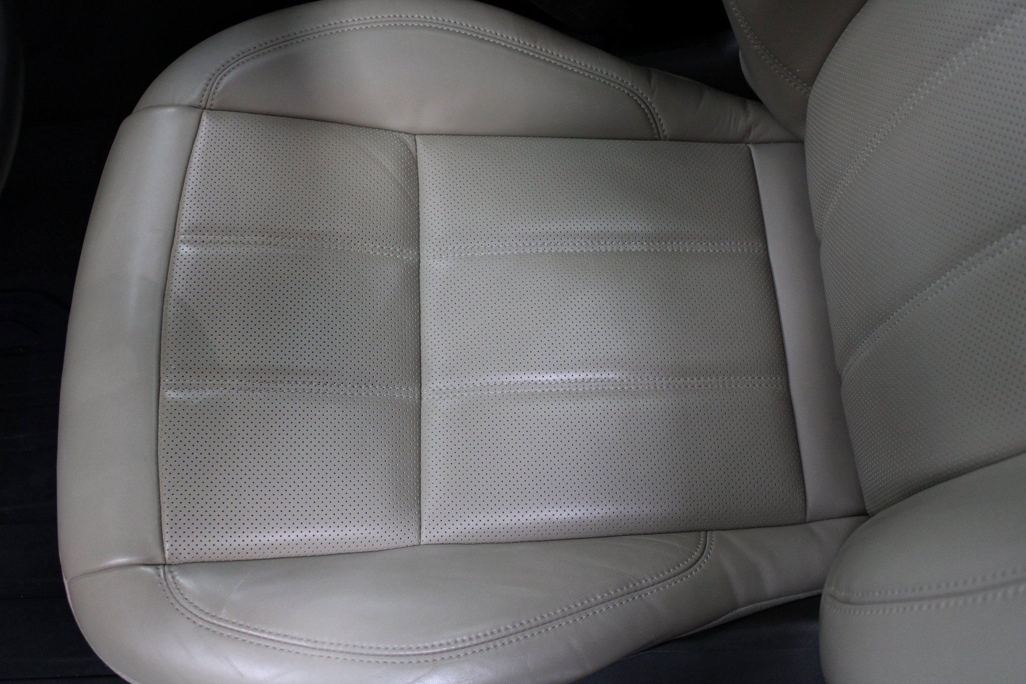 Used 2019 Land Rover Range Rover Sport HSE image 15