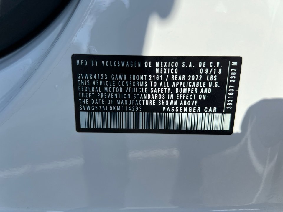 Used 2019 Volkswagen Jetta SEL Premium image 38