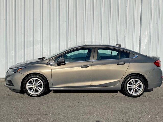 Used 2018 Chevrolet Cruze LT image 7