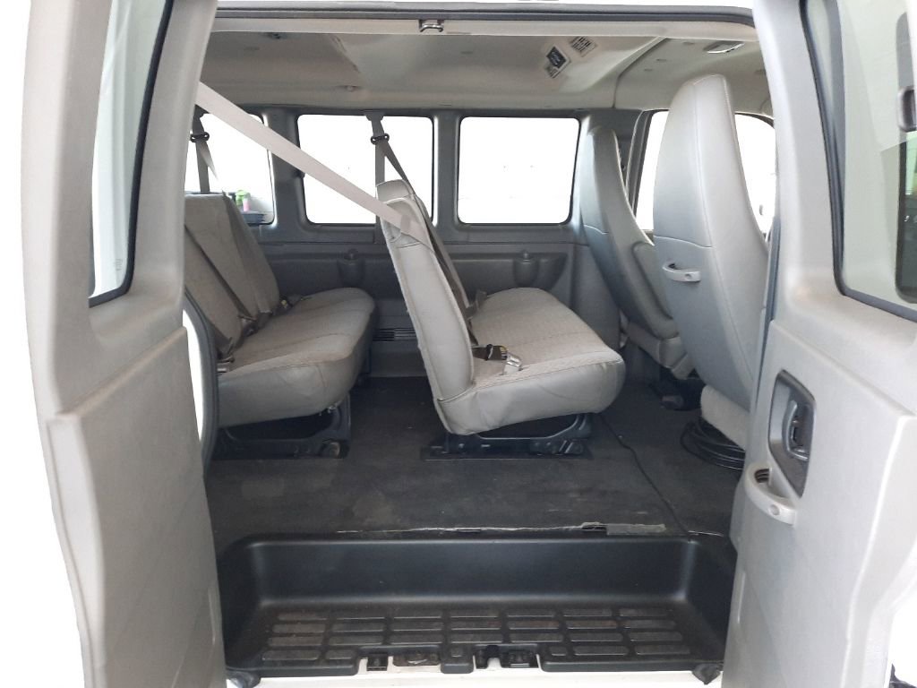 Used 2014 Chevrolet Express 2500 LS RWD image 15