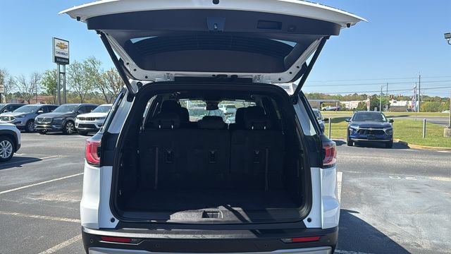 Used 2025 GMC Acadia Elevation FWD image 10