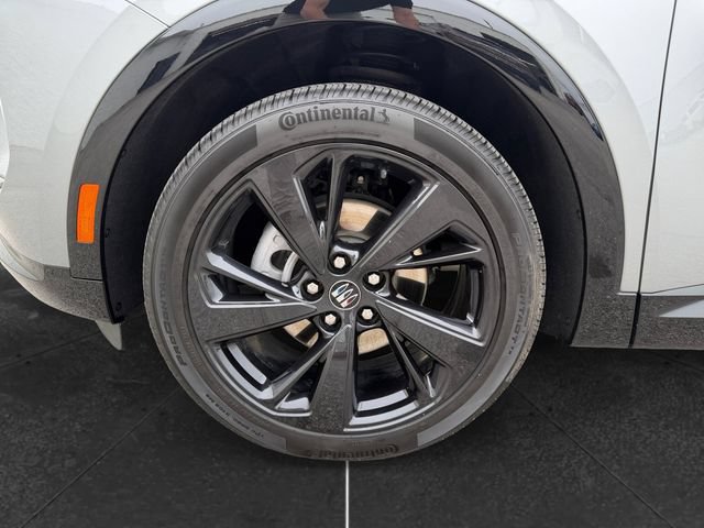 Used 2024 Buick Envision Sport Touring AWD/4WD image 9