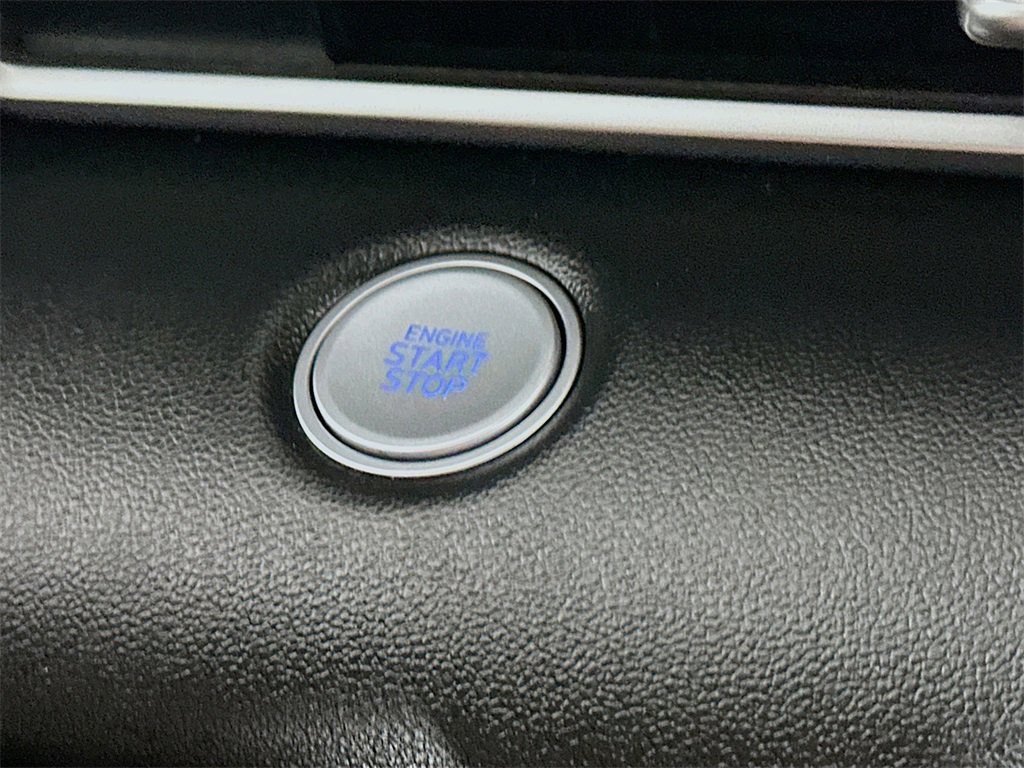 Used 2021 Hyundai Elantra SEL image 26