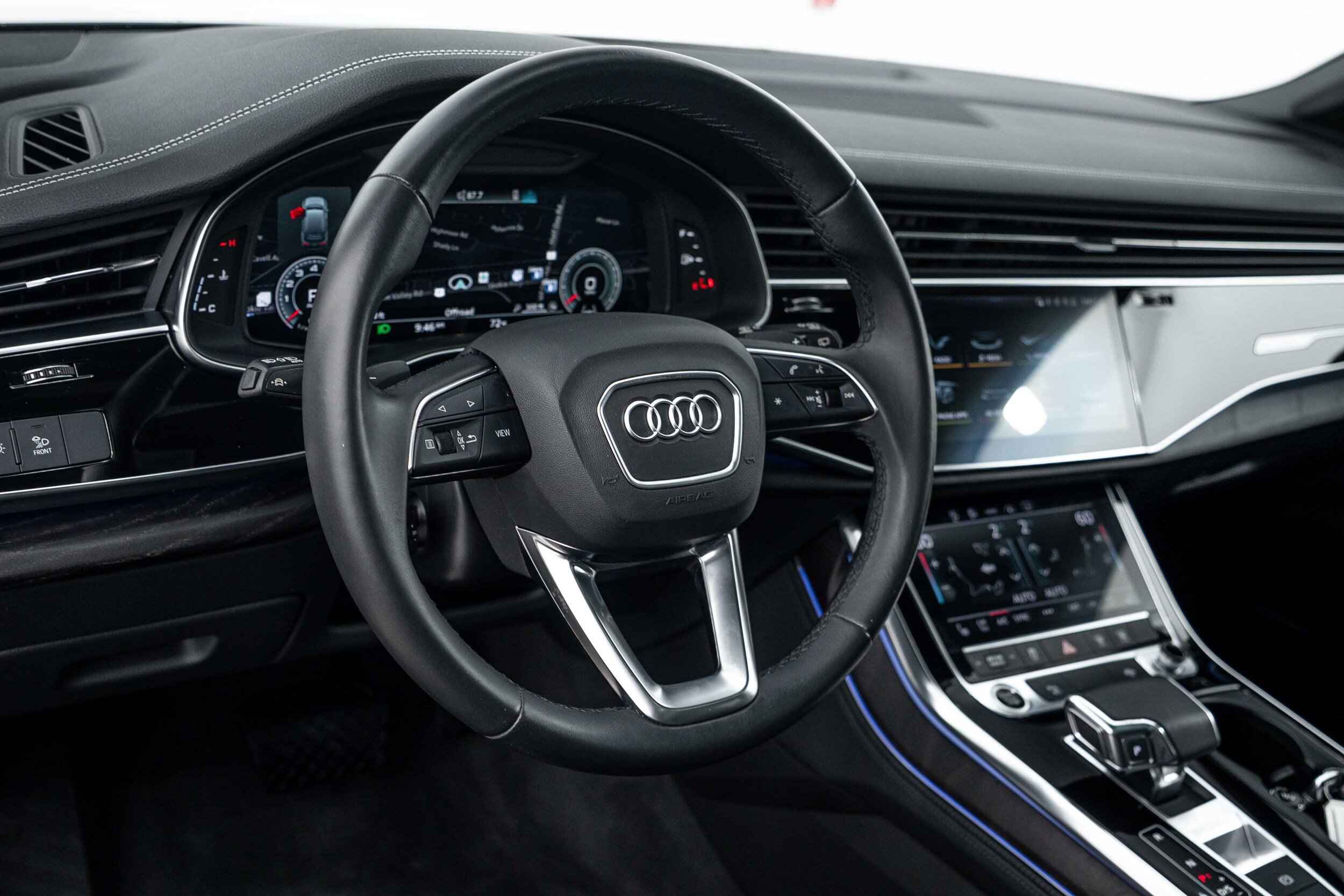 Used 2023 Audi Q7 2.0T Premium Plus w/ Premium Plus Package AWD/4WD image 12