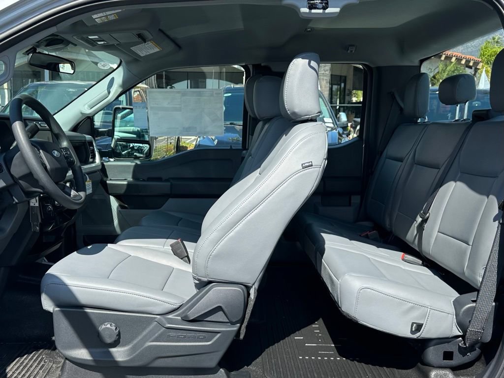 New 2026 Ford F250 XL w/ 360-Degree Camera Package RWD image 29