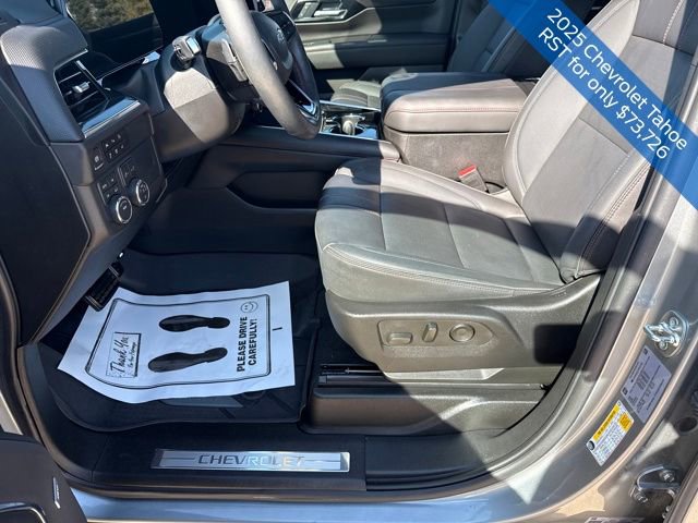 Used 2025 Chevrolet Tahoe RST w/ RST Performance Edition image 9