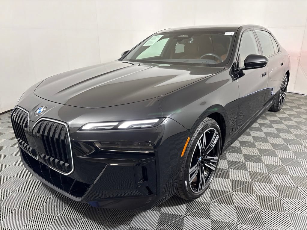 Certified 2025 BMW 740i xDrive w/ Premium Package AWD/4WD image 2