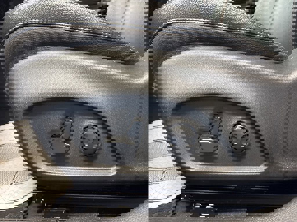 Used 2022 Jeep Compass Limited image 25