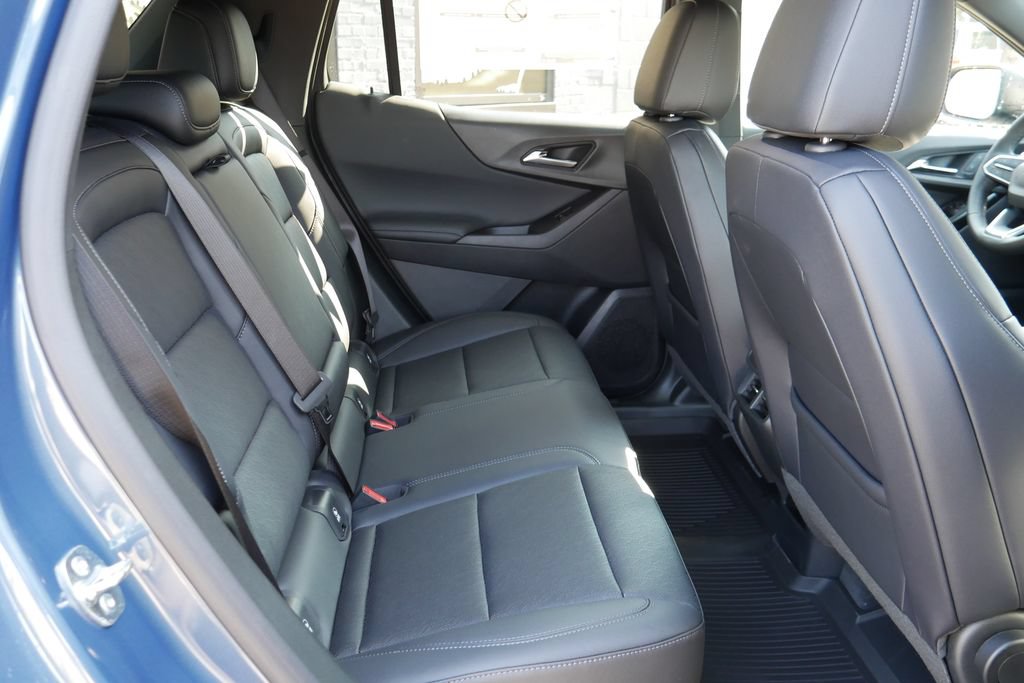 New 2026 Chevrolet Equinox LT w/ Convenience Package II AWD/4WD image 13