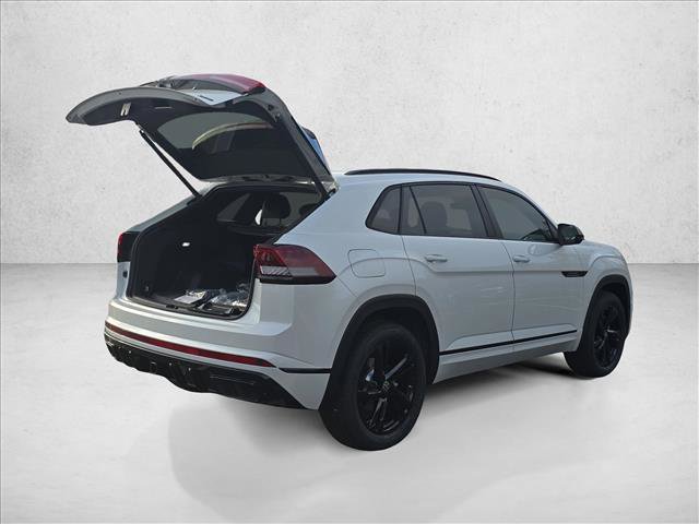 New 2026 Volkswagen Atlas Cross Sport SEL R-Line image 2