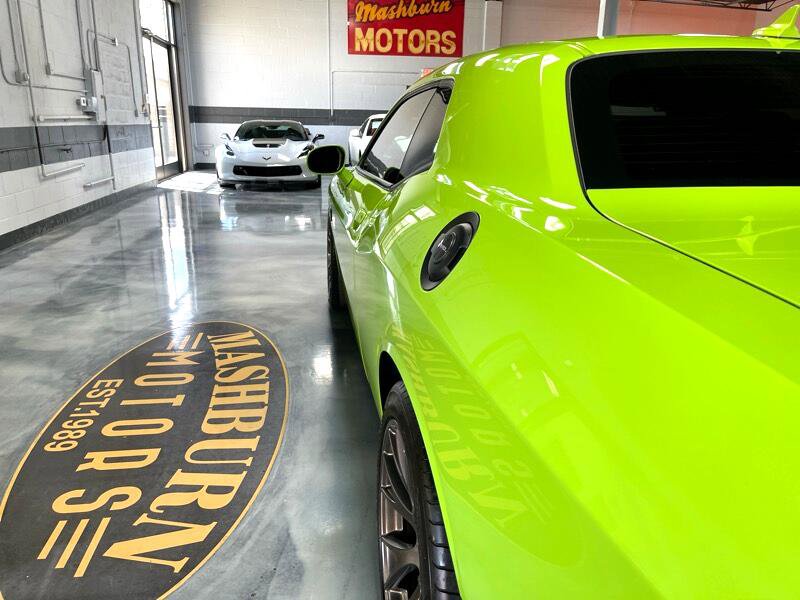 Used 2015 Dodge Challenger SRT Hellcat image 17