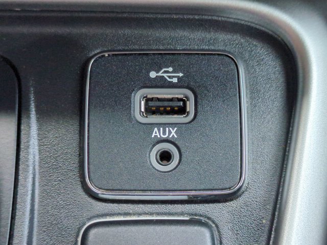 Used 2018 Jeep Compass Latitude w/ Popular Equipment Group AWD/4WD image 21