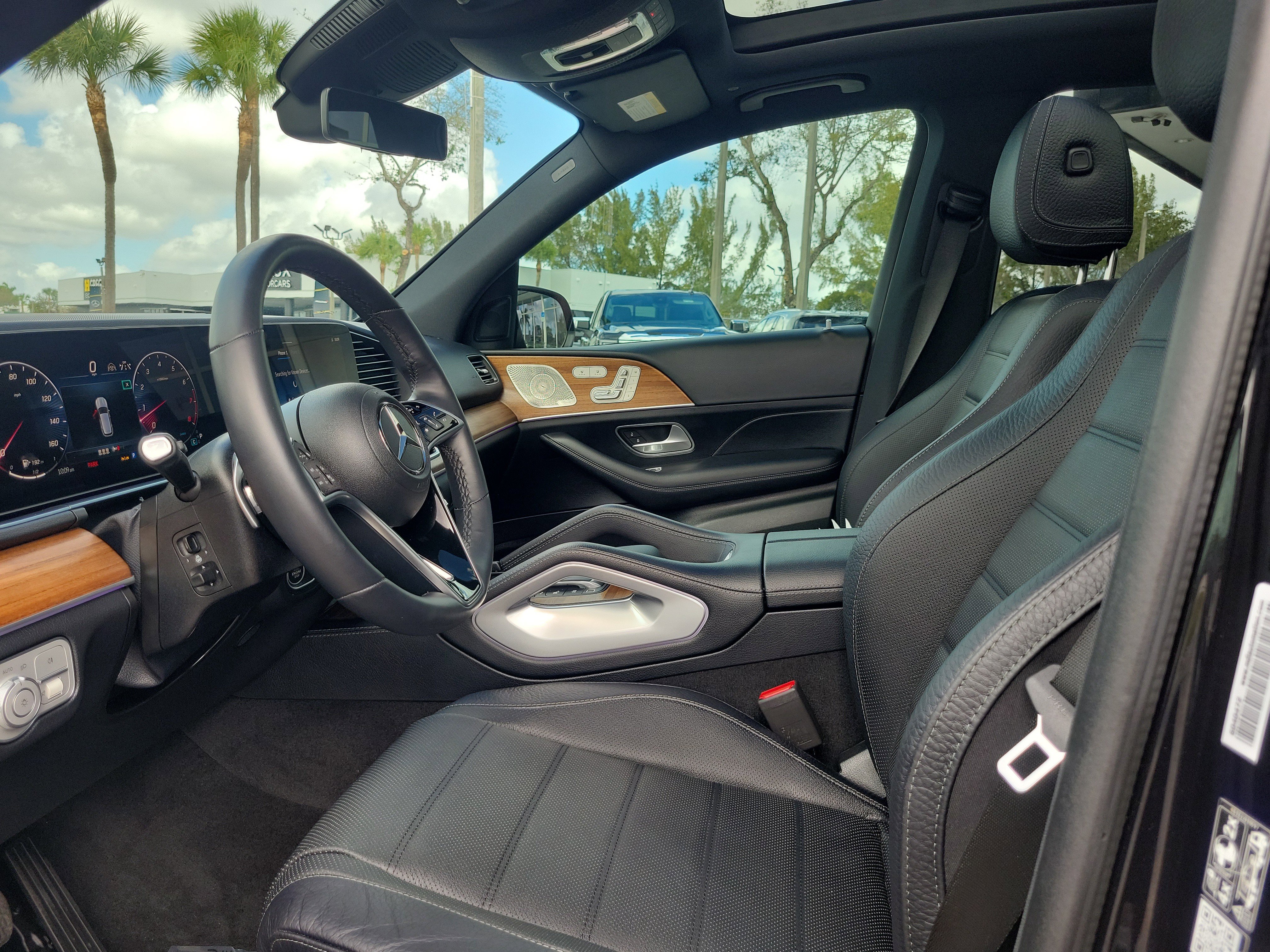 Used 2025 Mercedes-Benz GLE 580 4MATIC image 12