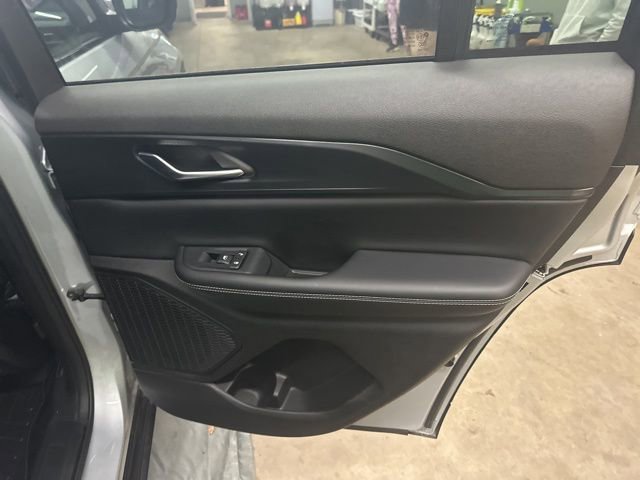 Used 2023 Jeep Grand Cherokee Laredo image 19