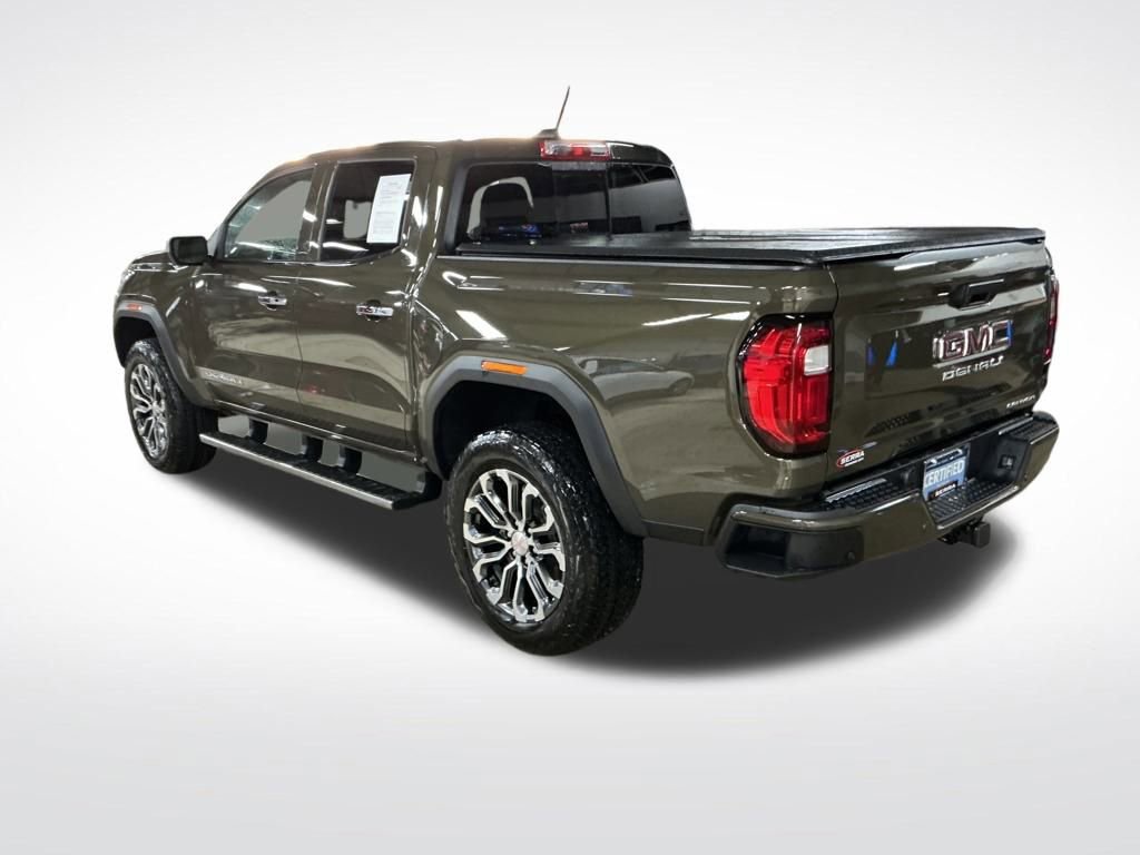 Used 2024 GMC Canyon Denali image 3