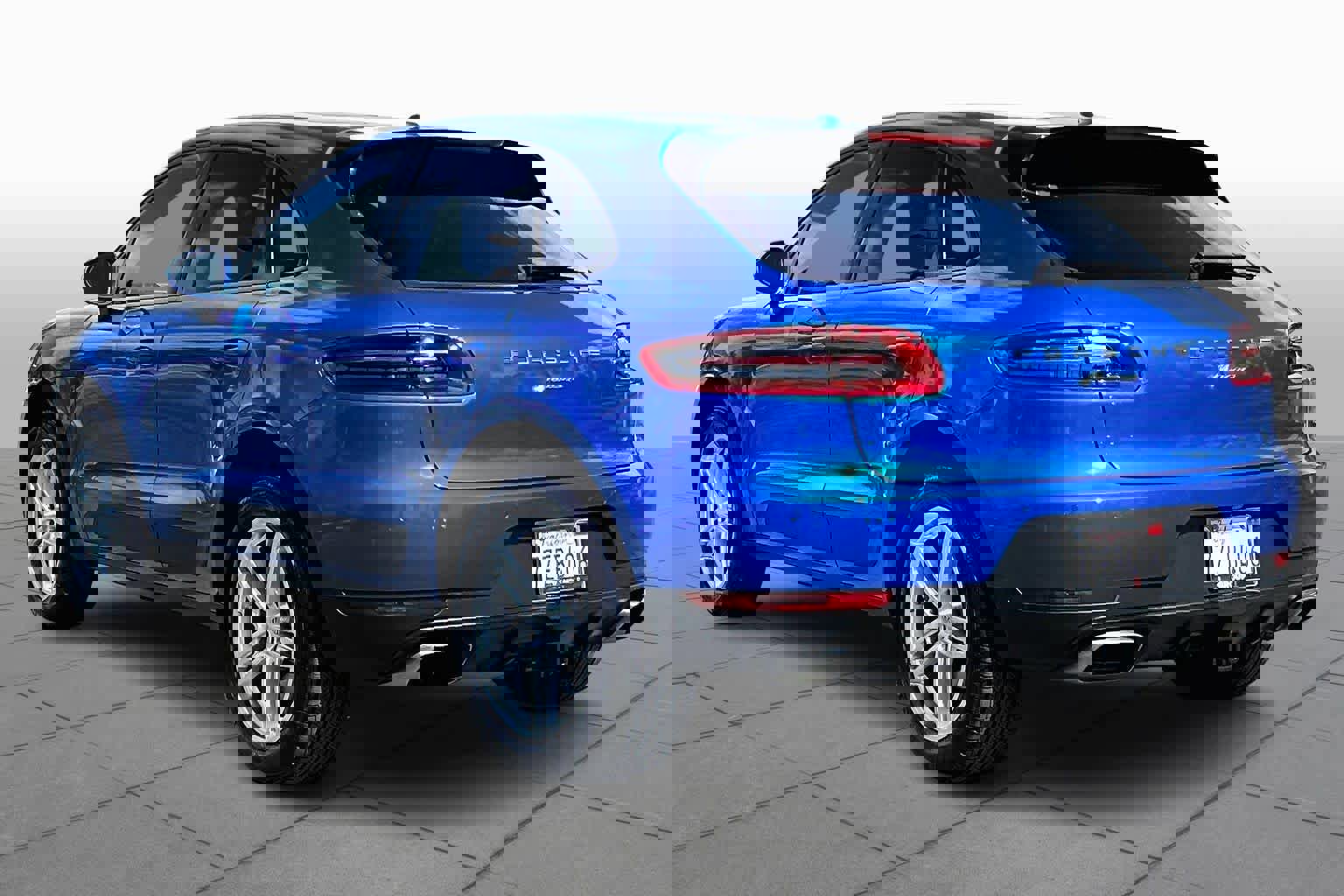 Used 2017 Porsche Macan image 11