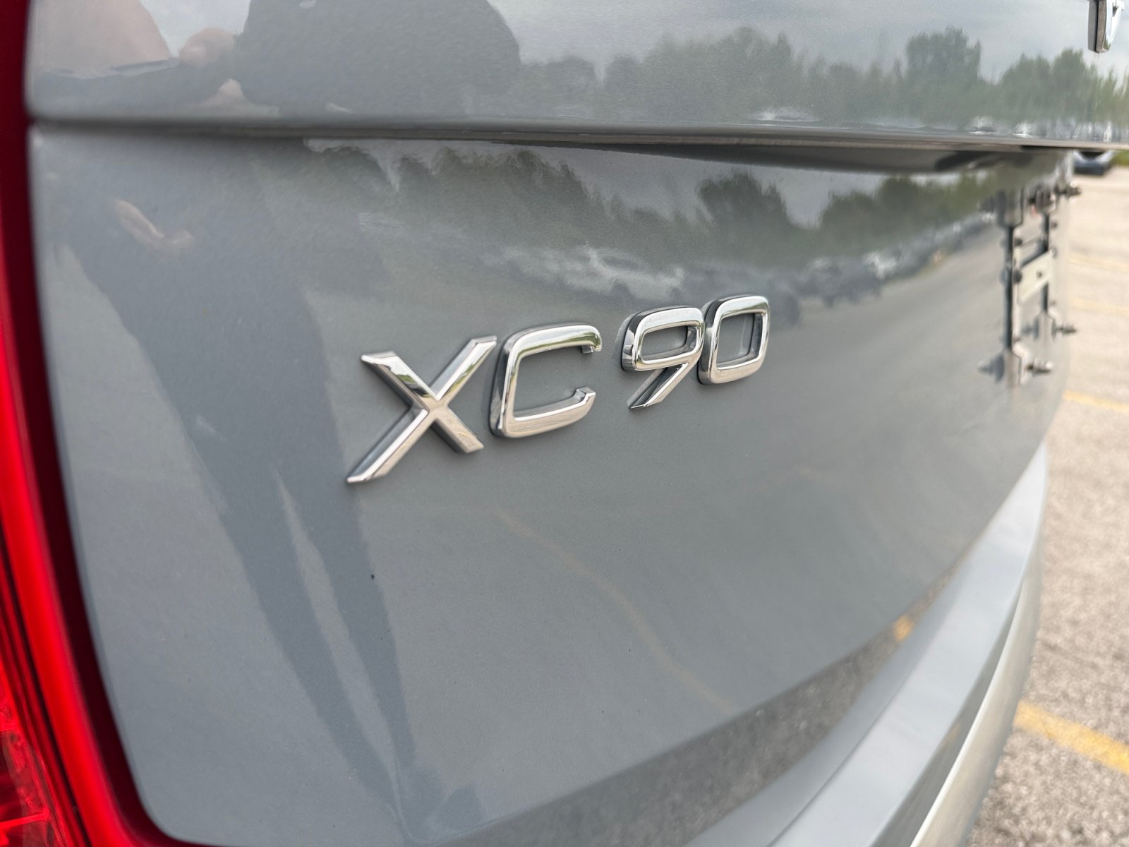 Used 2023 Volvo XC90 T8 Ultimate AWD/4WD image 23