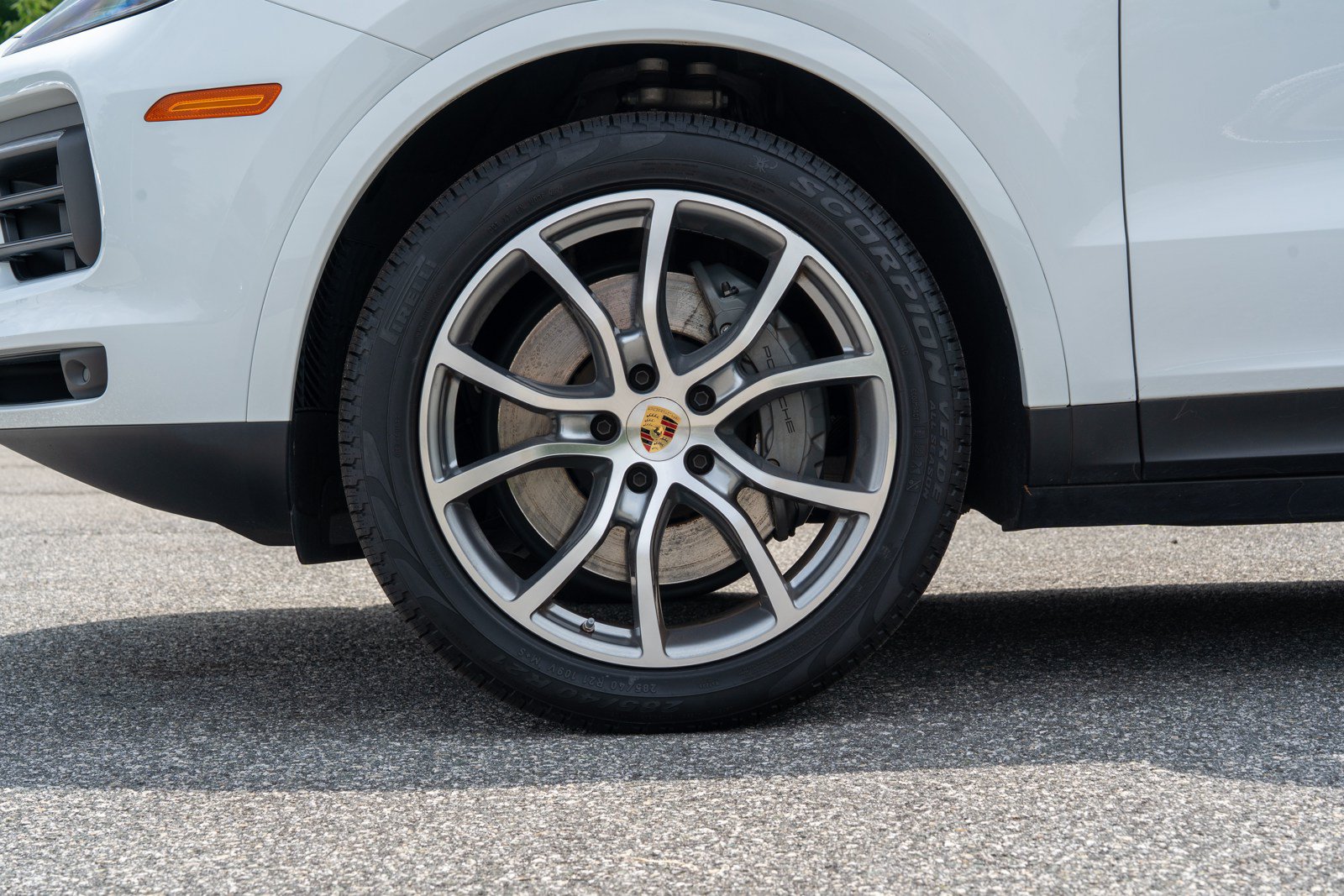 Certified 2023 Porsche Cayenne S AWD/4WD image 11