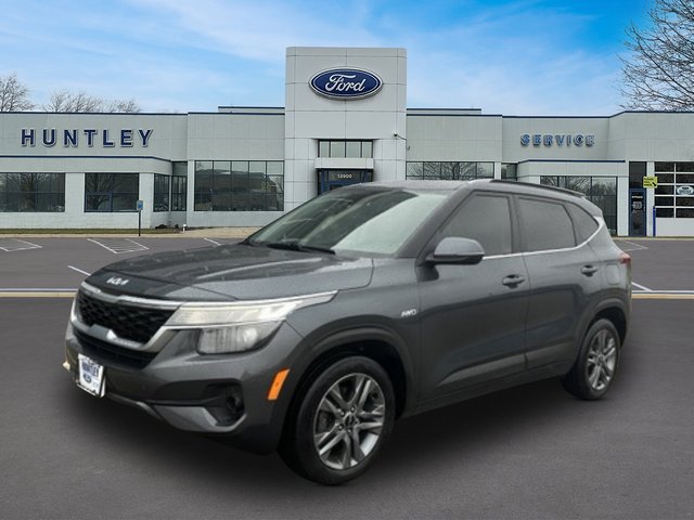 Used 2022 Kia Seltos S AWD/4WD image 1