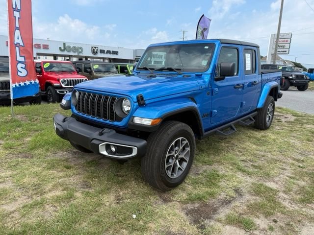 Certified 2024 Jeep Gladiator Sport AWD/4WD image 3