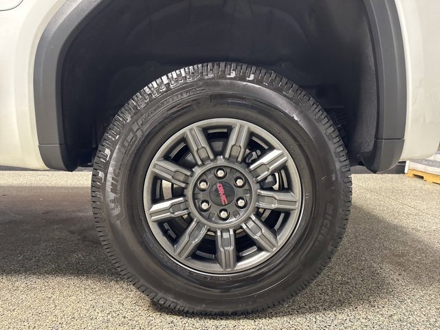 Used 2025 GMC Sierra 1500 AT4X image 22