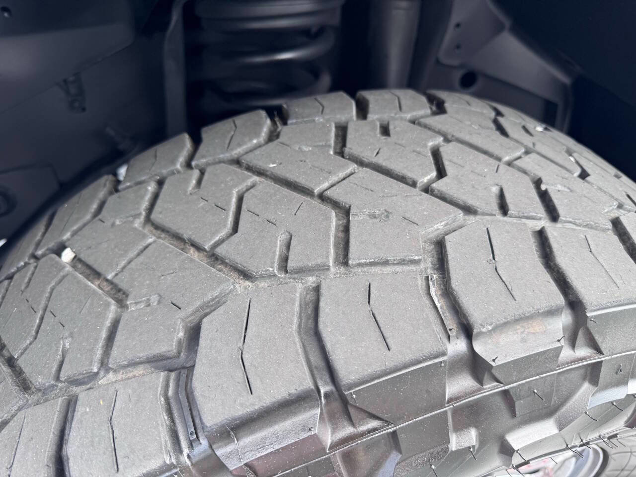 Used 2016 RAM 2500 Tradesman w/ Chrome Appearance Group image 13