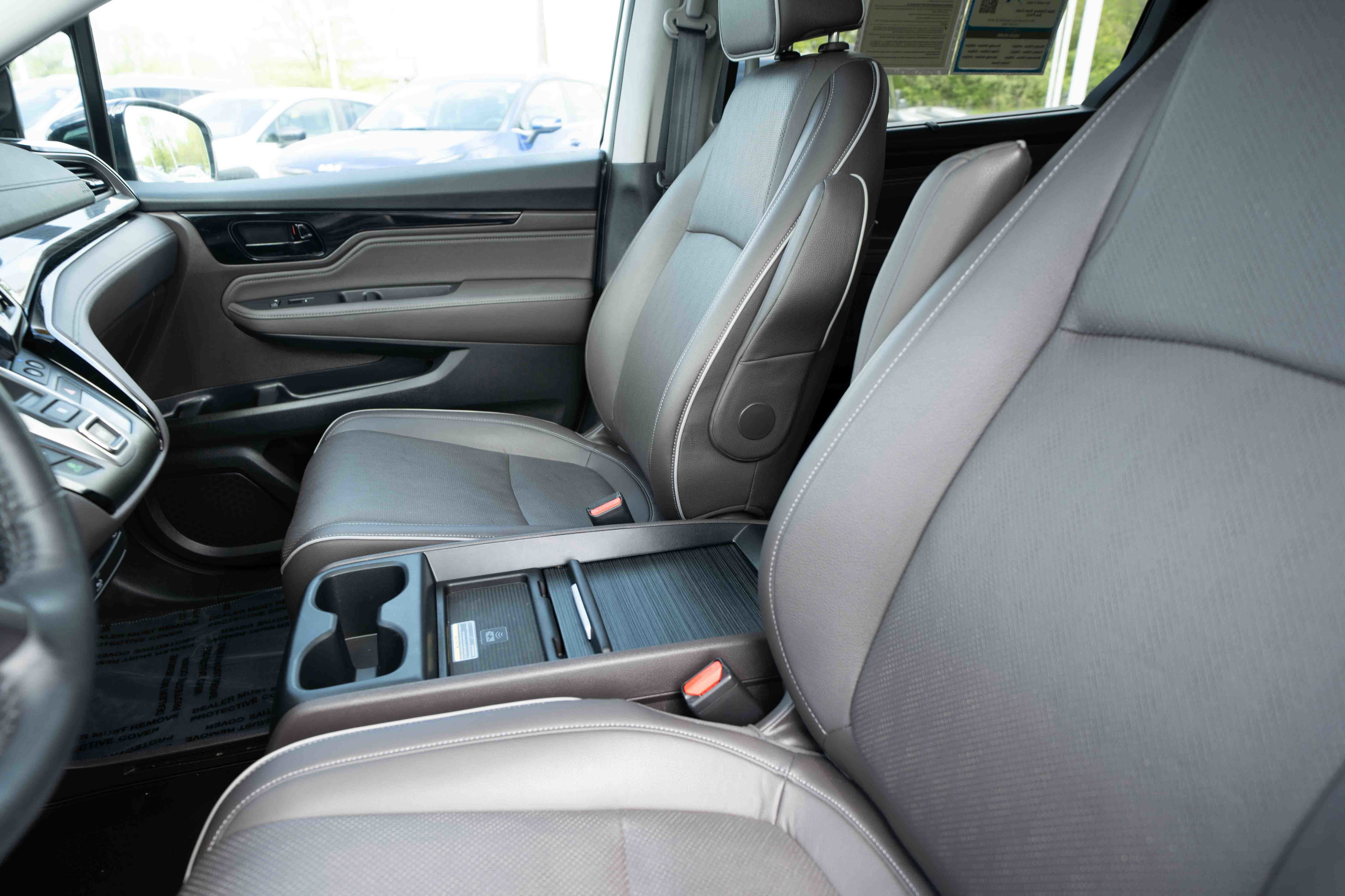 Used 2024 Honda Odyssey Elite image 10