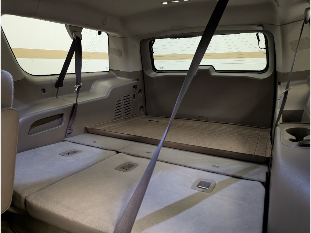 Used 2017 Chevrolet Suburban Premier image 17