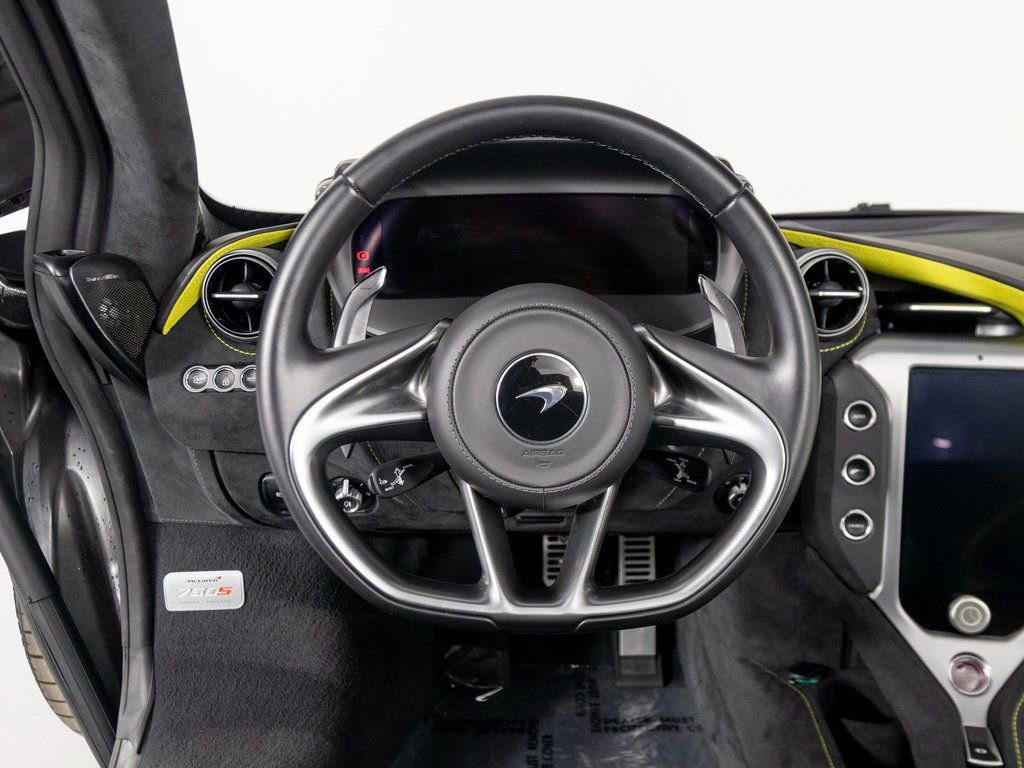 Used 2024 McLaren 750S Spider image 16