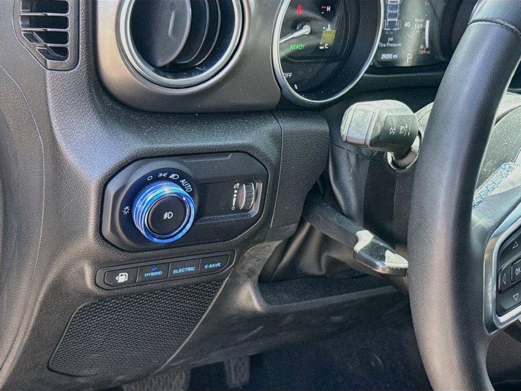 Certified 2023 Jeep Wrangler Unlimited Rubicon 4xe w/ Cold Weather Group AWD/4WD image 11