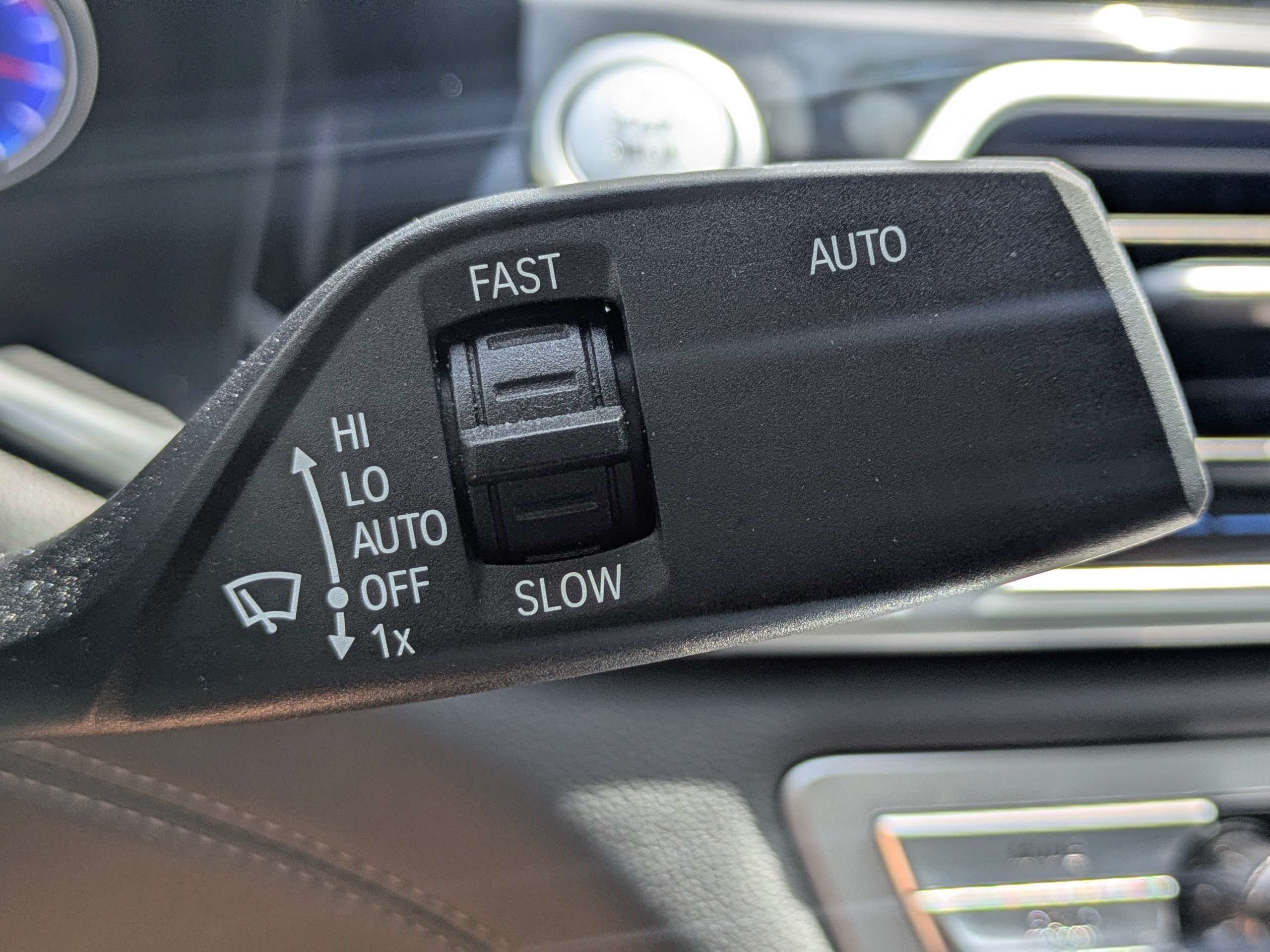 Used 2018 BMW 750i xDrive AWD/4WD image 27