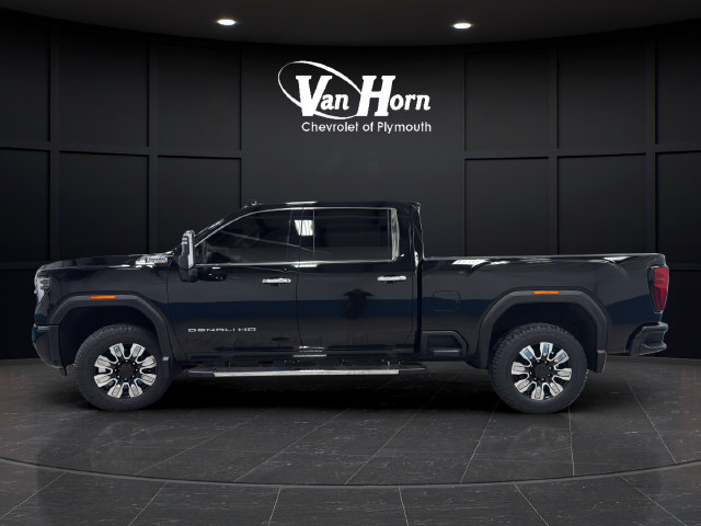 Used 2024 GMC Sierra 3500 Denali w/ Technology Package AWD/4WD image 4