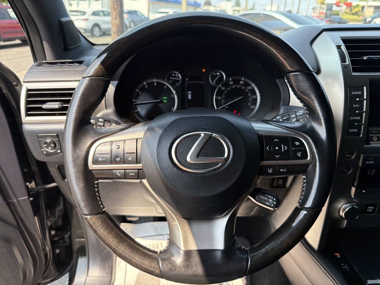 Used 2020 Lexus GX 460 Premium AWD/4WD image 39