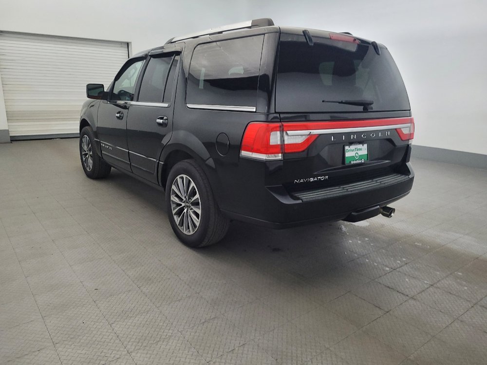 Used 2017 Lincoln Navigator Select AWD/4WD image 5