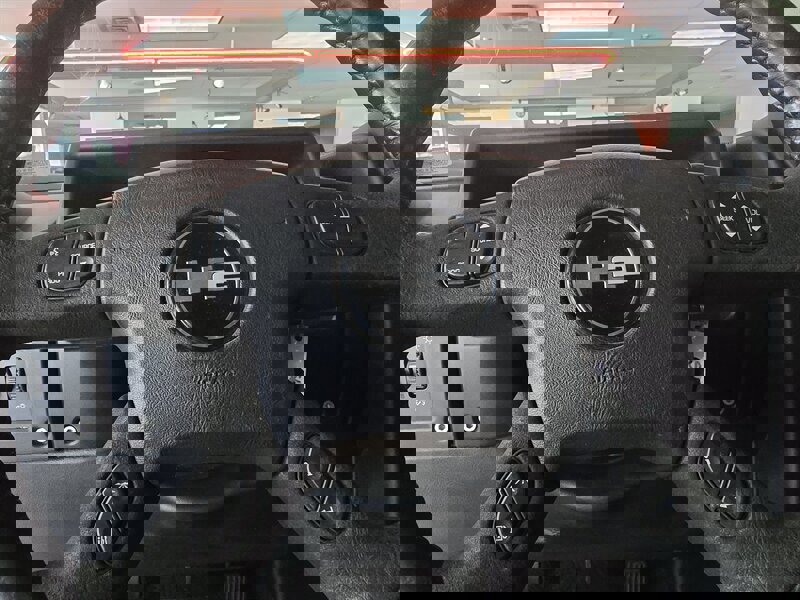 Used 2005 HUMMER H2 w/ Preferred Equipment Group image 24