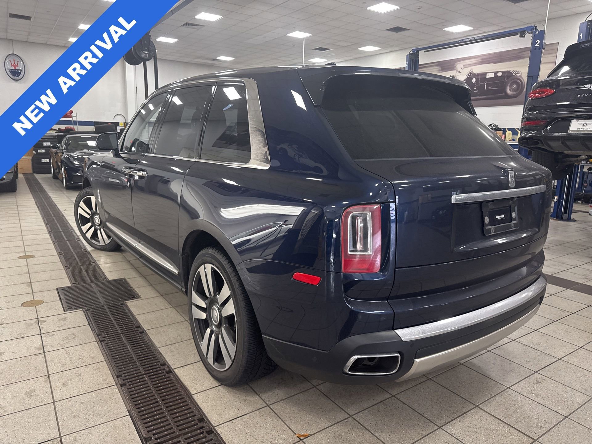 Used 2023 Rolls-Royce Cullinan image 5