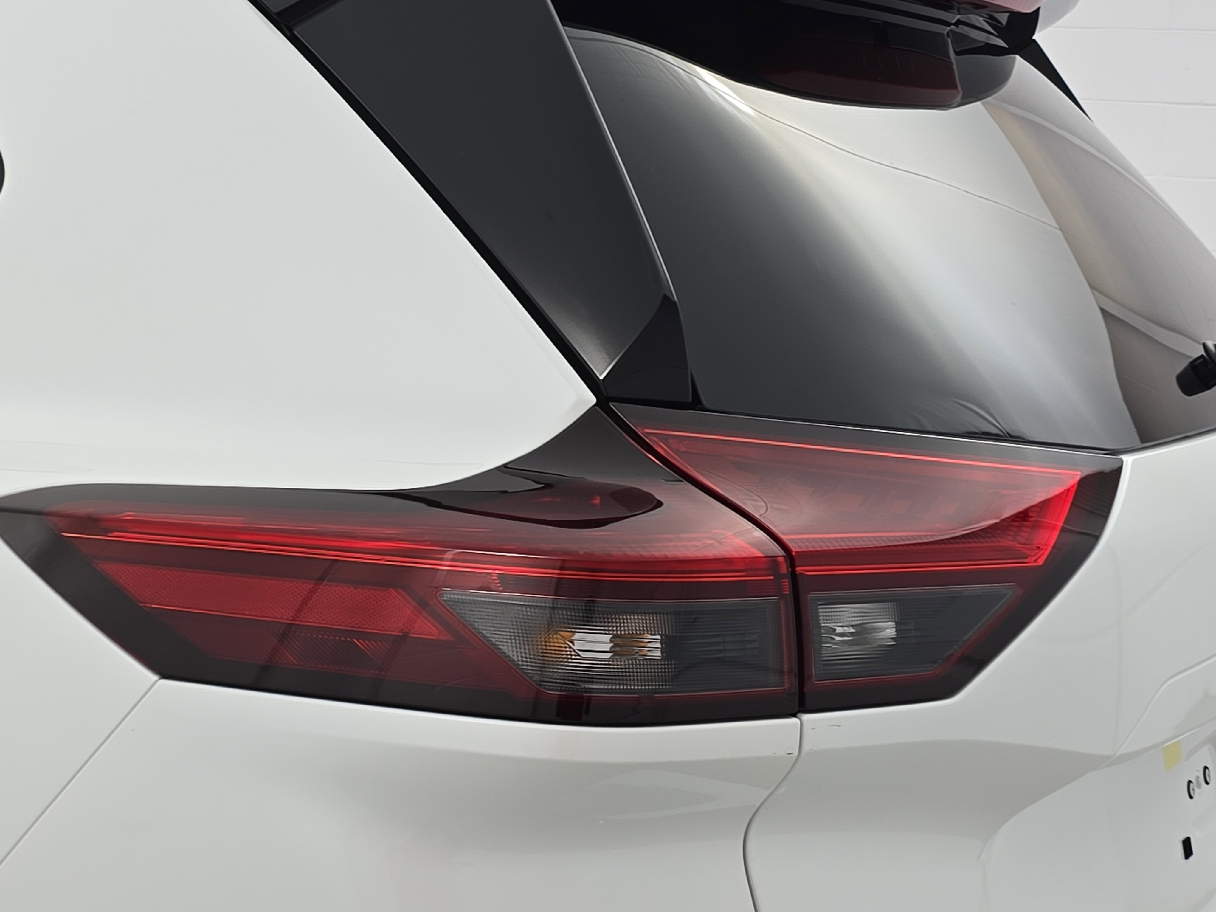 New 2026 Nissan Rogue Platinum image 35