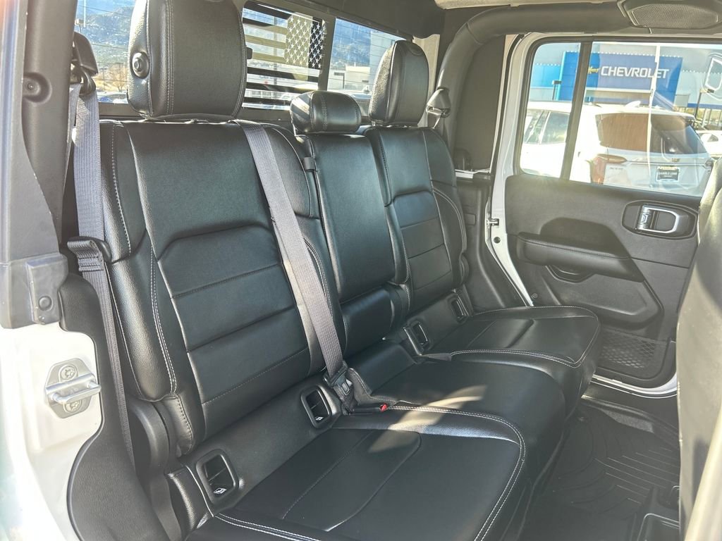 Used 2020 Jeep Gladiator Overland image 21