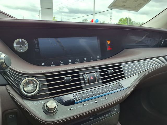 Used 2020 Lexus LS 500 w/ Interior Upgrade Package RWD image 29